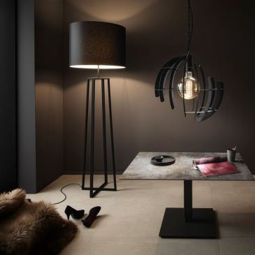 1101 - Atri lampe sur pied